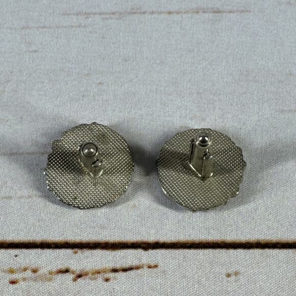 Vintage Men's Armored War Horse Cufflinks Costume Jewelry Used - Picture 2 of 2